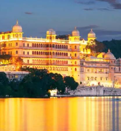 Udaipur Private Tour by Car And Driver