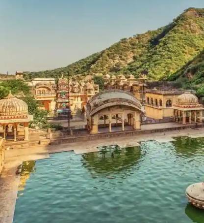 10 must-see places in India