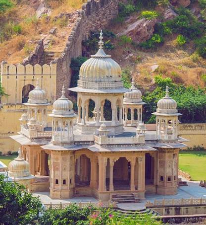 10 Best Places to Visit by Jaipur Taxi for a short break