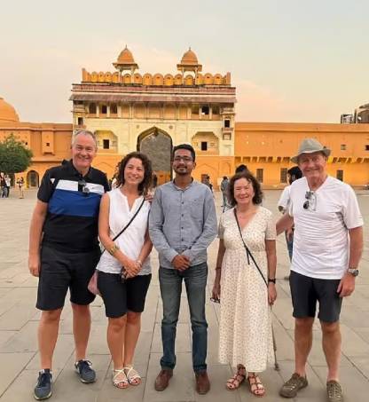 How to Book a Jaipur Tour Guide?