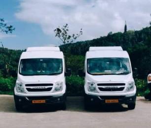 Jaipur to Mount Abu by Force Urbania