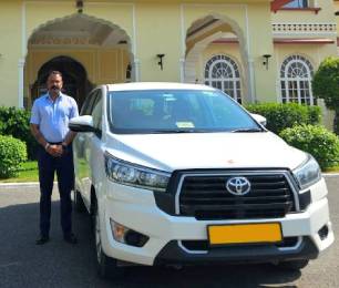Bikaner Car Rental with Guide