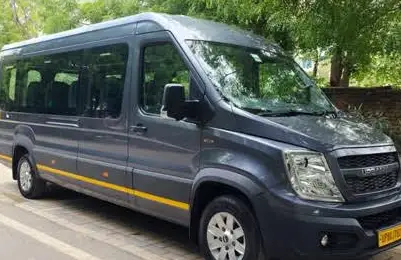Jaipur to Eklingji by Force Urbania