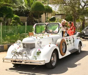 Vintage Car Rental in Delhi