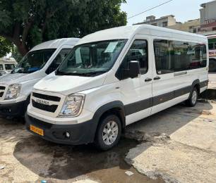 Jaipur to Udaipur by Force Urbania