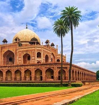 Private Golden Triangle Tour with Pushkar