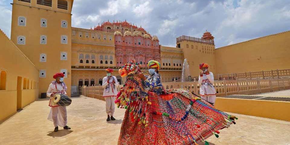 tour-guide-in-rajasthan