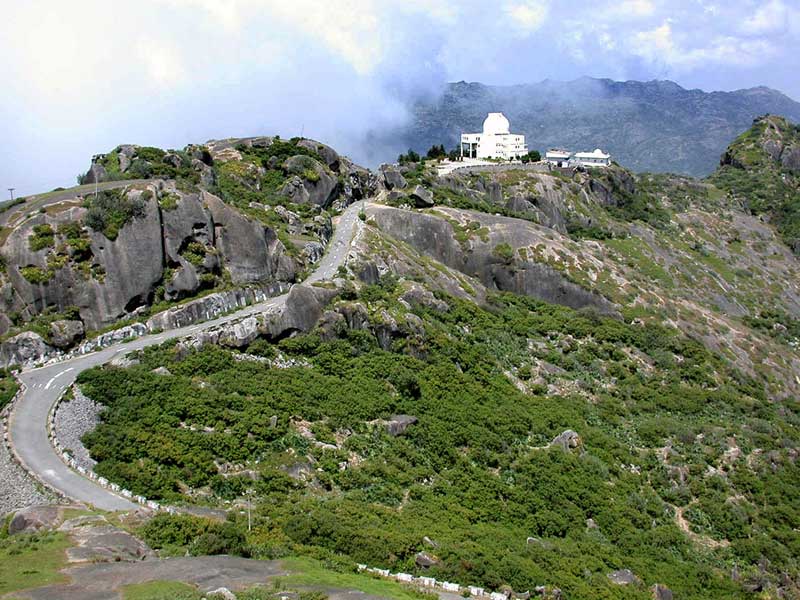 Car Rental in Mount Abu