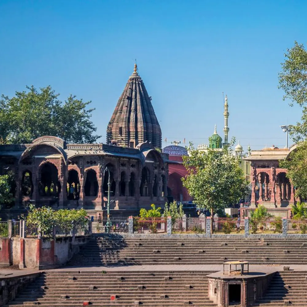 https___www.thepinkcityholidays.com_delhi-tour-package-from-indore_