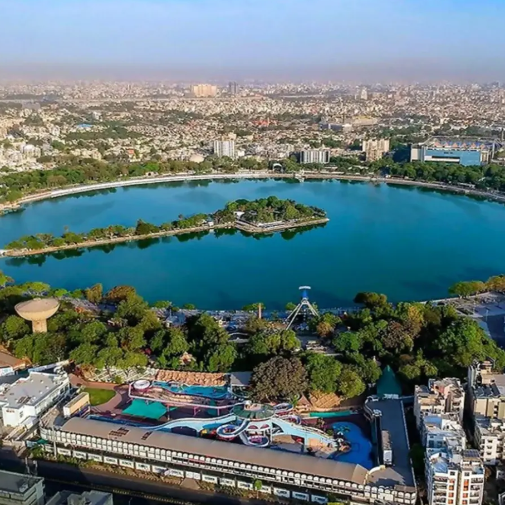 kankaria-lake-ahmedabad